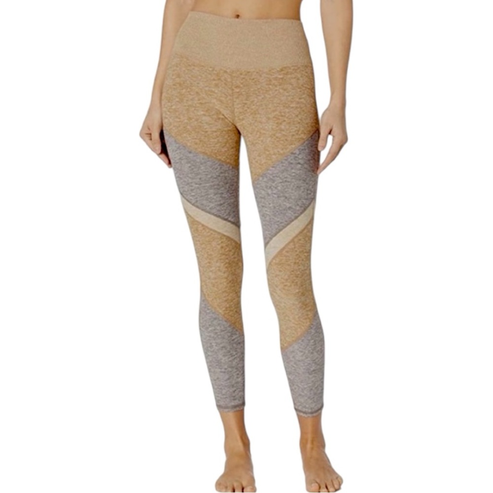 Alo Yoga 7/8 High-Waist Alosoft Sheila Legging size Small Tan Grey Colorblock